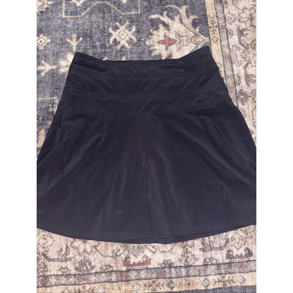 Athleta Black Fit N Flare Skort - Run, Golf, Tennis, Day Date. Side Zip Size 4